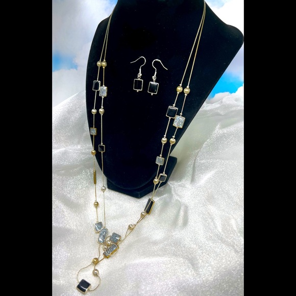 Unmarked Beauty Jewelry - Vintage Double Strand Station Silver Glitter Opaque Black Enameled Sq Necklace